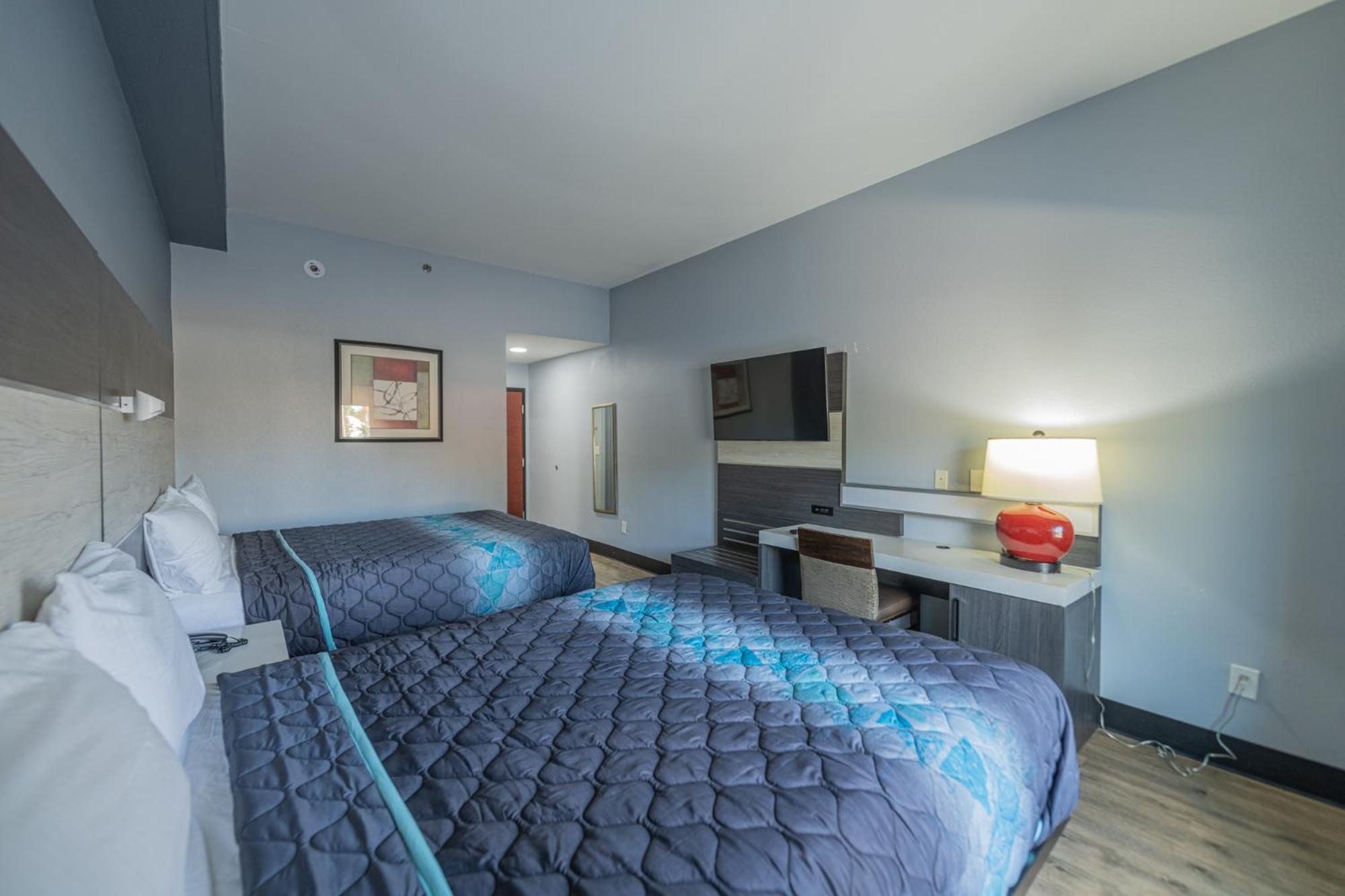 Jamestown Inn & Suites Riverdale Exteriér fotografie