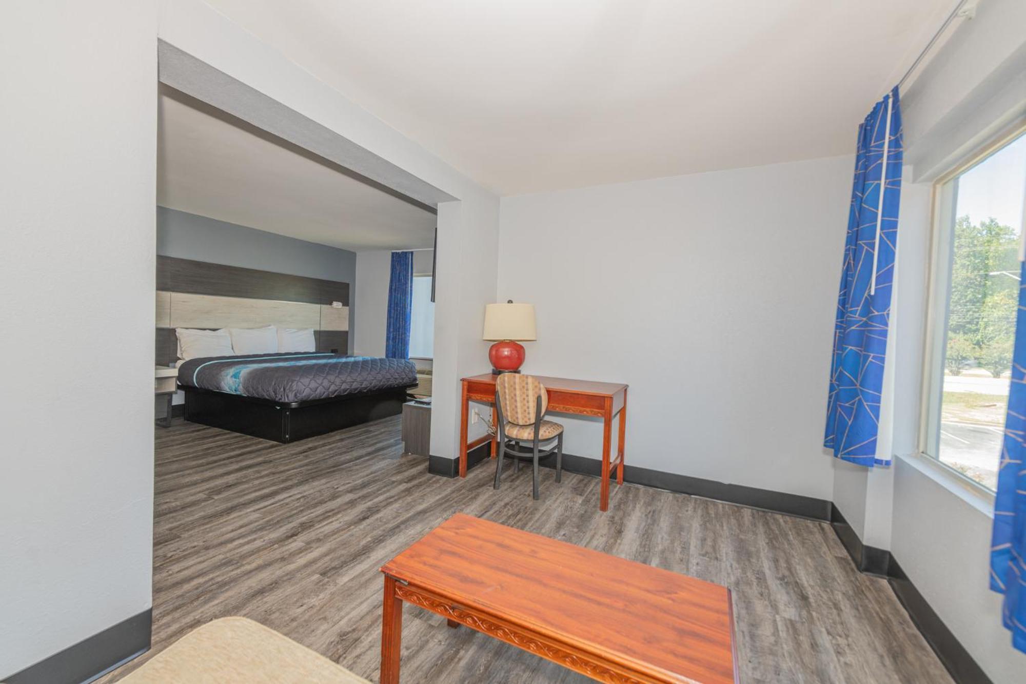 Jamestown Inn & Suites Riverdale Exteriér fotografie