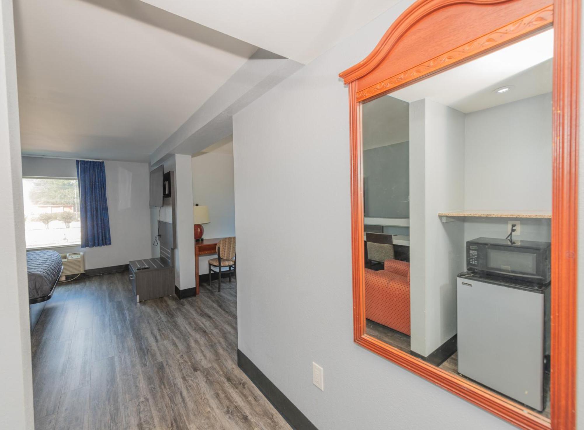 Jamestown Inn & Suites Riverdale Exteriér fotografie